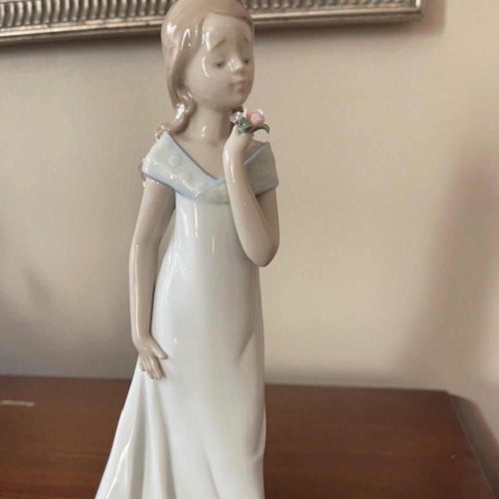 Retired Lladro - 2006 Una Velada Especial